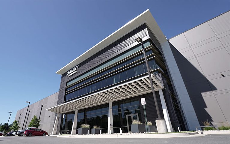 Exterior entrance to Sabey's Ashburn, VA data center location