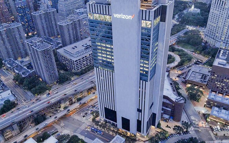 Drone image of Sabey's Manhattan Data Center building